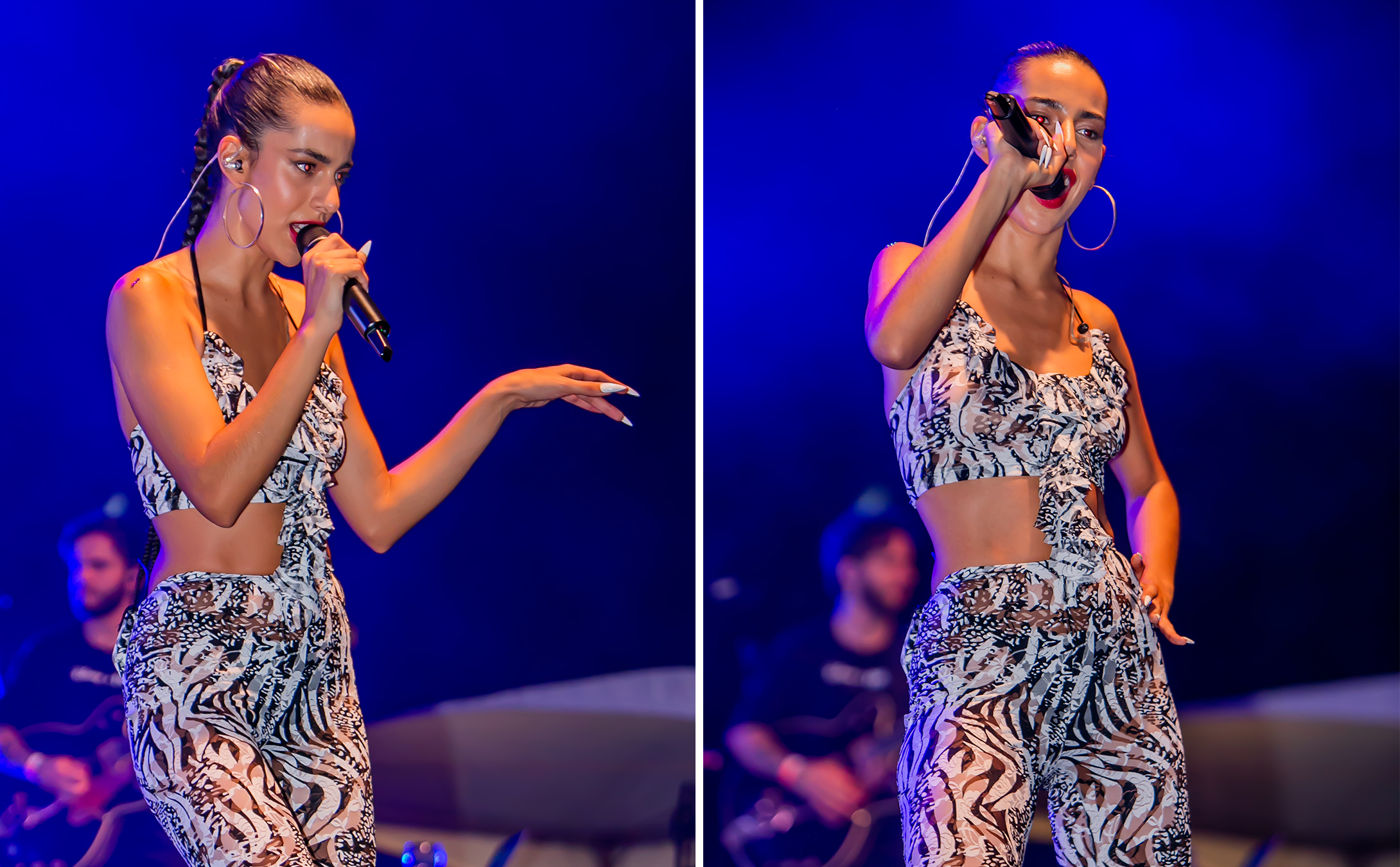 Duas fotos da cantora Marina Sena, atrás dela um instrumentista e luz azul do palco.